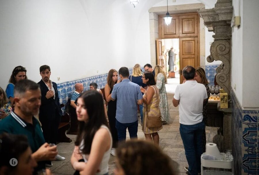 “Porto: Fado Show with Guided Tour in a Historic Monastery” - Key points to know before booking
