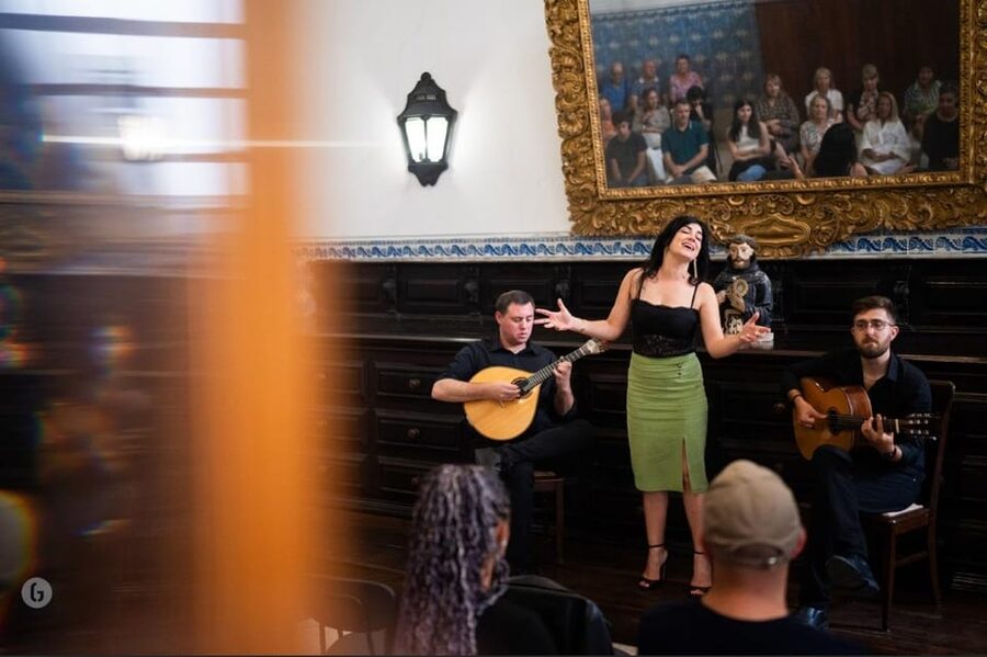 “Porto: Fado Show with Guided Tour in a Historic Monastery” - Why this Porto Fado experience feels different