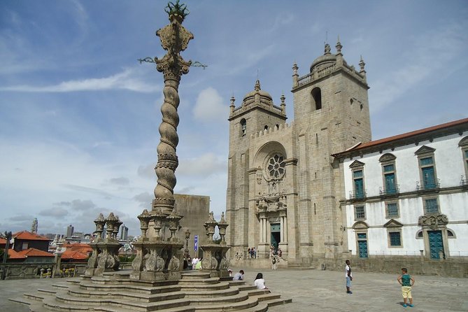 Porto Full Day City Tour Wine Tasting and Six Bridges Cruise - The Douro’s six bridges by traditional boat