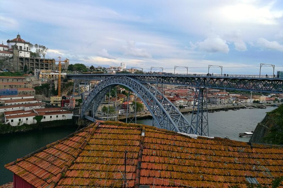 Porto: Guided 3-Hour Best of Tour by Segway - Porto Cathedral above the historic center