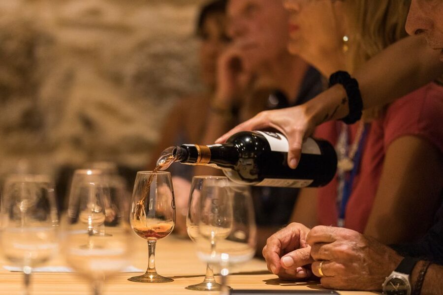 Porto: Guided Tour and Tasting of 3 Port Wines at Poças - Five useful things to know before visiting Poças