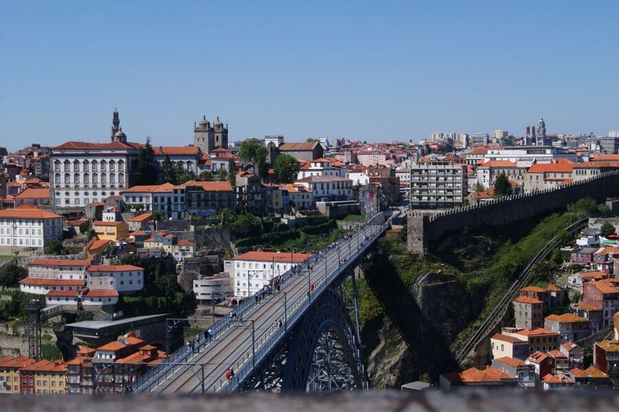 Porto: Guided Walking Tour and Lello Bookshop - Seeing Porto’s older streets and the Douro connection