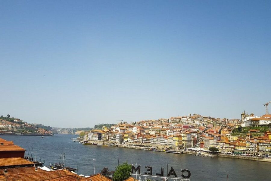 Porto: Guided Walking Tour and Lello Bookshop - Livraria Lello, the grand finale