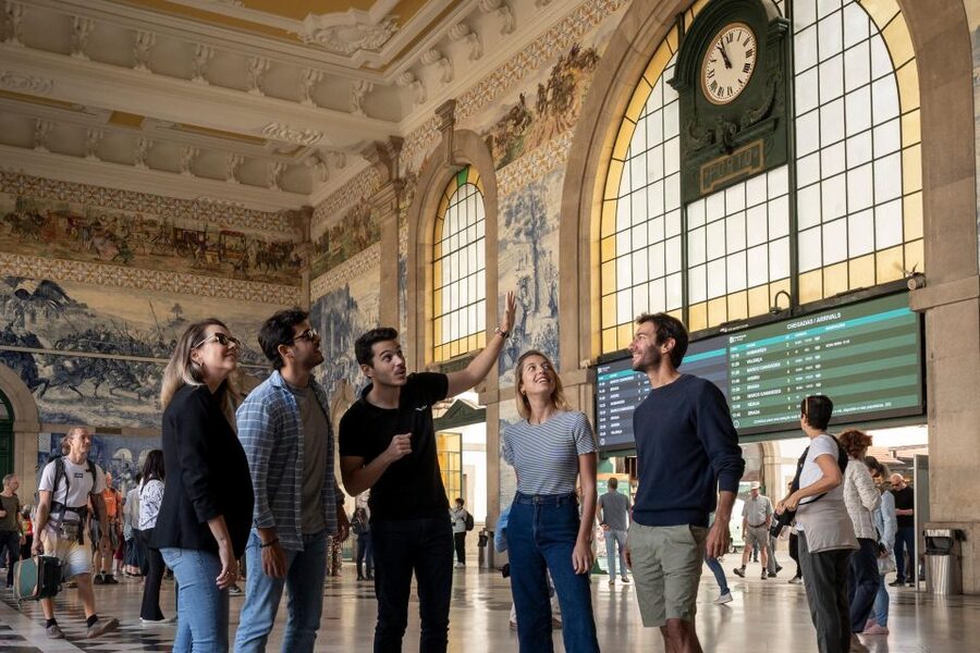 Porto: Helicopter Ride, Guided Walking Tour & River Cruise - Five things to know before booking