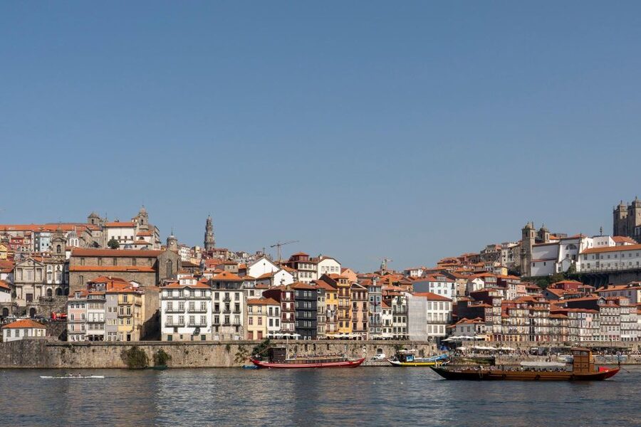 Porto: Helicopter Ride, Guided Walking Tour & River Cruise - What is included, and what is not