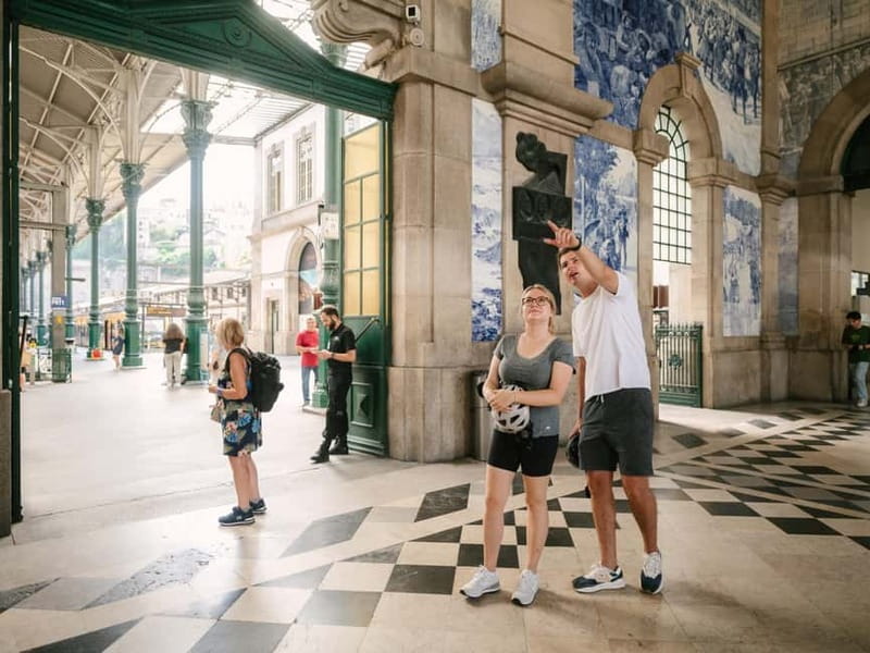 Porto: Highlights in 3 Hours E-Bike Tour - Aliados, Clérigos, and Porto’s changing character