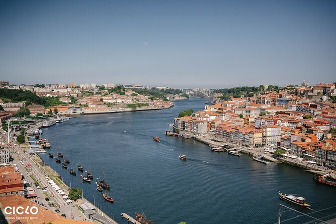 Porto Highlights in 3 Hours E-Bike Tour - Historical, Sightseeing - Starting at Cais de Gaia beside the Douro