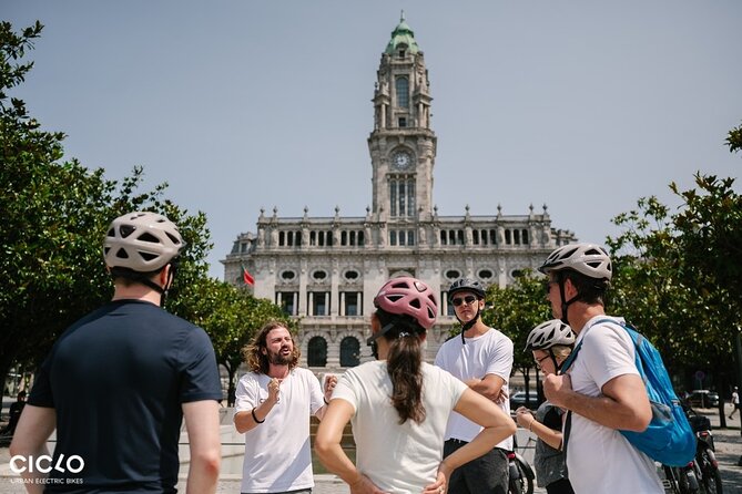 Porto Highlights in 3 Hours E-Bike Tour - Historical, Sightseeing - Porto Cathedral: an ancient starting point