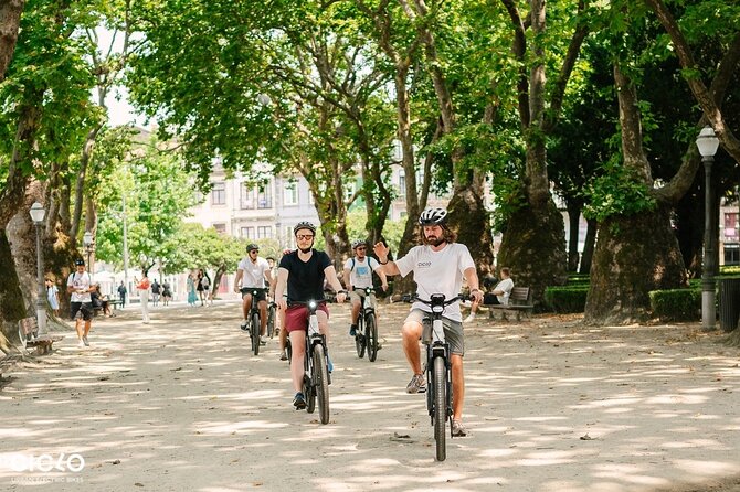 Porto Highlights in 3 Hours E-Bike Tour - Historical, Sightseeing - Serra do Pilar delivers the big city view