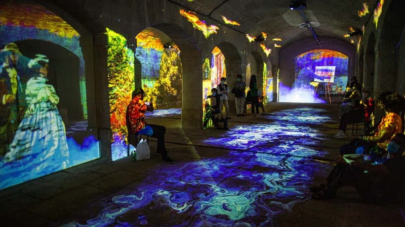 Porto: Impressive Monet & Brilliant Klimt - Inside Porto’s old customs house