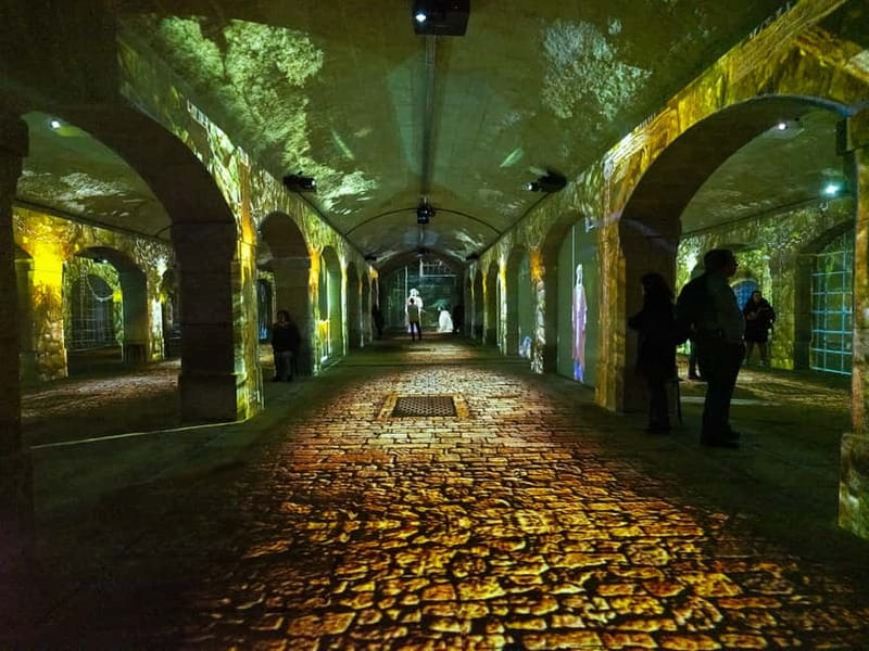 Porto: Porto Legends The Underground Experience - Pedro Abrunhosa and Jeremy Irons set the tone