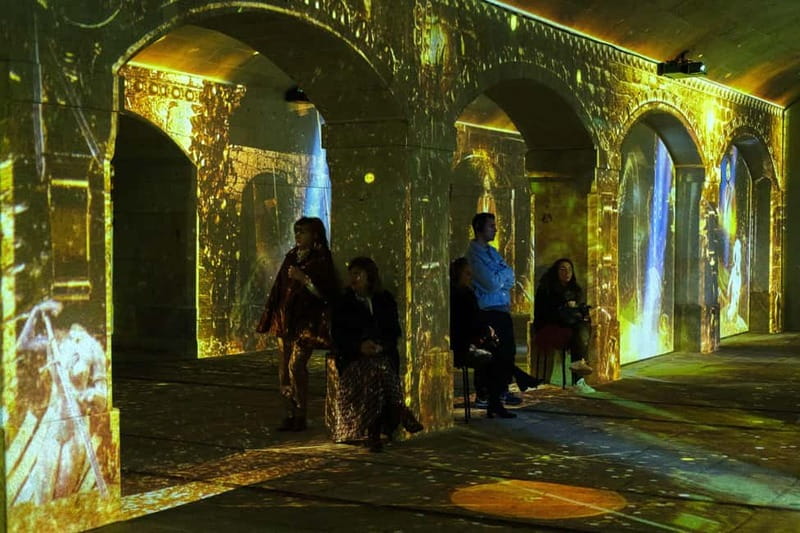 Porto: Porto Legends The Underground Experience - Moving around, sitting down, and finding your own view