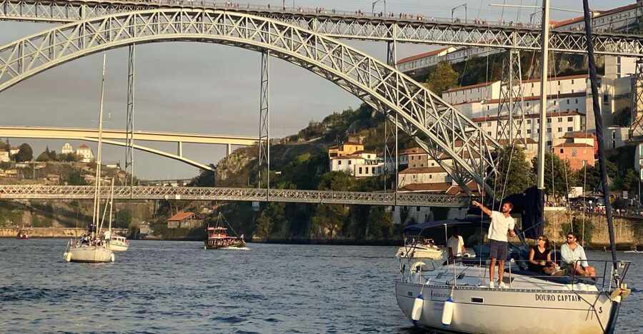 Porto: Private Douro River Charming Cruise w/wine tasting - Key points at a glance