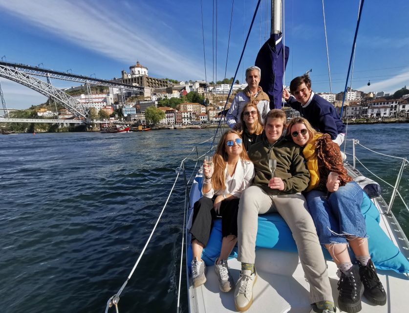 Porto: Private Douro River Charming Cruise w/wine tasting - Starting at Douro Marina near Pontoon C