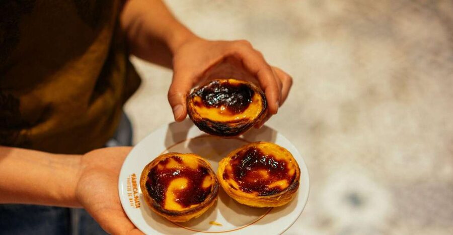 Porto: Private Food Tour – 10 Tastings with Locals - Why a food tour is a smart first look at Porto