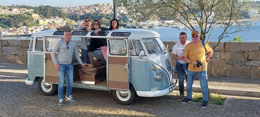 Porto: Private Sightseeing Tour by VW Kombi (2–8 People) - Along the Douro and into Vila Nova de Gaia