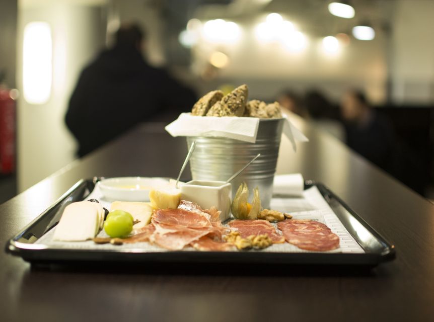 Porto: Private Walking Food Tour with Tastings - Key points to know before booking