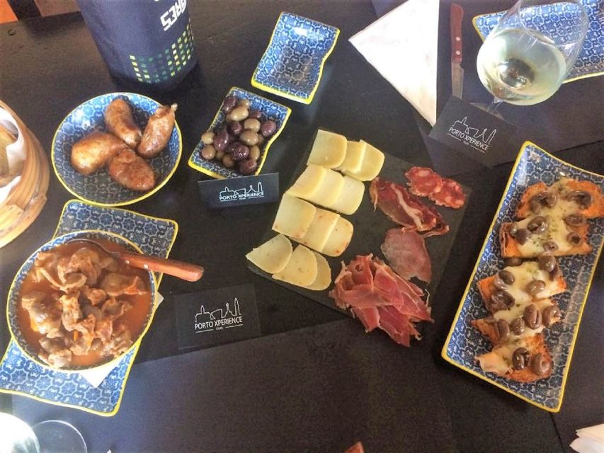 Porto: Private Walking Food Tour with Tastings - The final hour: regional tapas beside the Douro