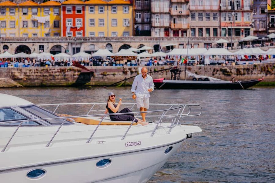 Porto: Private Yacth Cruise with Wine, Snacks & 6 Bridges - Starting at Marina do Freixo