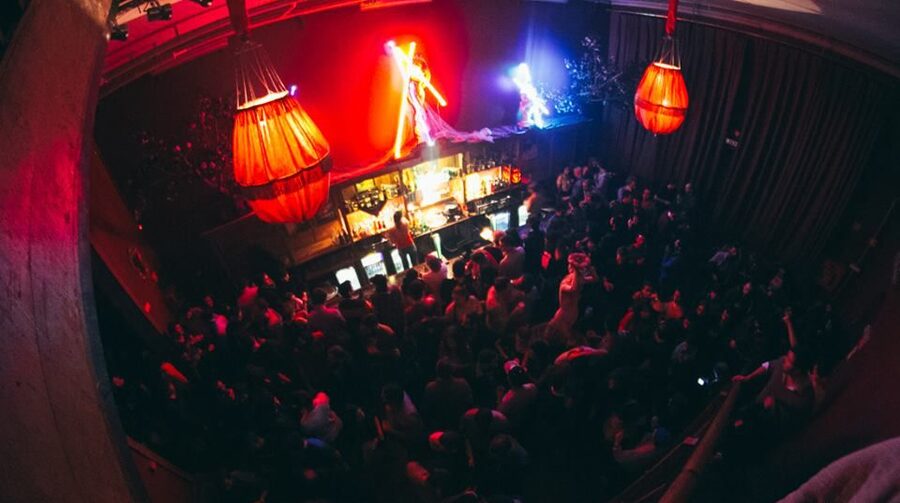 Porto: Pub Crawl with 6 Drinks and VIP Club Entry - My take: book it for the right kind of night