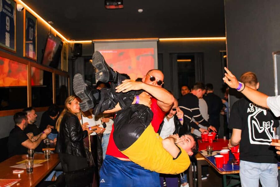 Porto: Pub Crawl with 7 Drinks, Games, and VIP Club Entry - The seven drinks and how to pace them