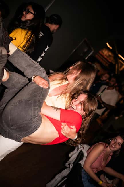 Porto: Pub Crawl with 7 Drinks, Games, and VIP Club Entry - Who should book this Porto pub crawl?
