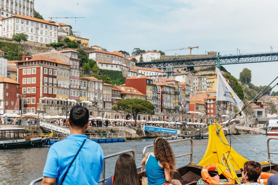 Porto: River Douro 6 Bridges Cruise - Ribeira and Gaia look different from the river