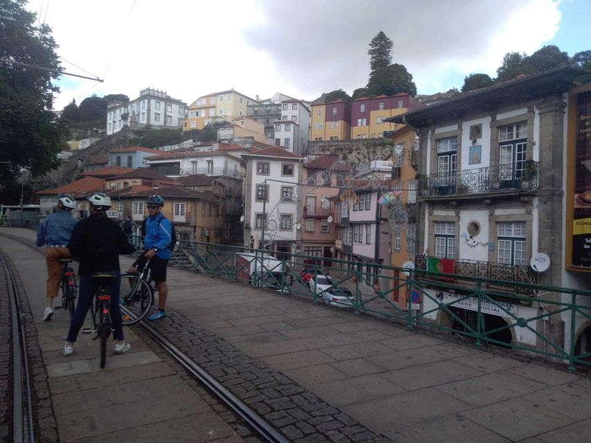 Porto: Riverside Panoramic E-Bike Tour - Key points at a glance