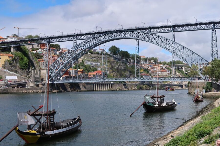 Porto: Self-Guided Bike and Boat Tour with Port Wine Tasting - Practical tips for a smoother day