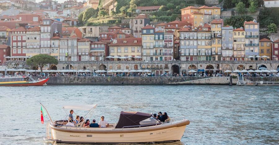 Porto: Six Bridges Douro River Cruise with Drinks - Who will enjoy this cruise most?