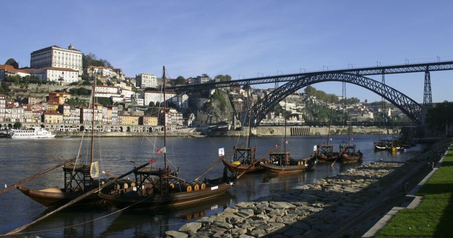 Porto Sunset Bike Tour - Porto City Park brings shade and breathing room