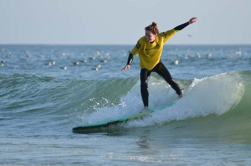 Porto: Surf Lesson with the First Surf School in Porto! - Meeting at the Anemone Roundabout