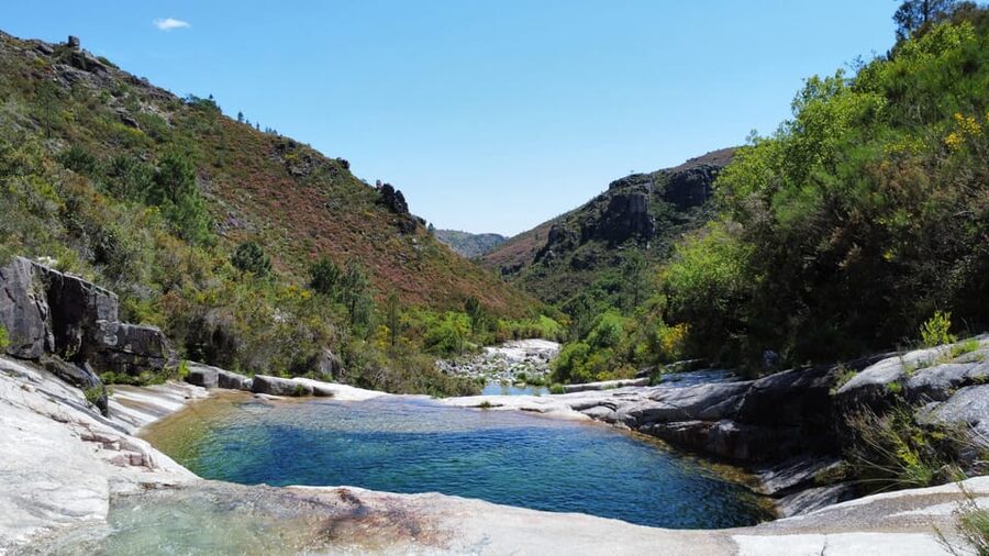Porto: swimming, hiking, picnic in Gerês National Park - Hiking toward the seven lagoons