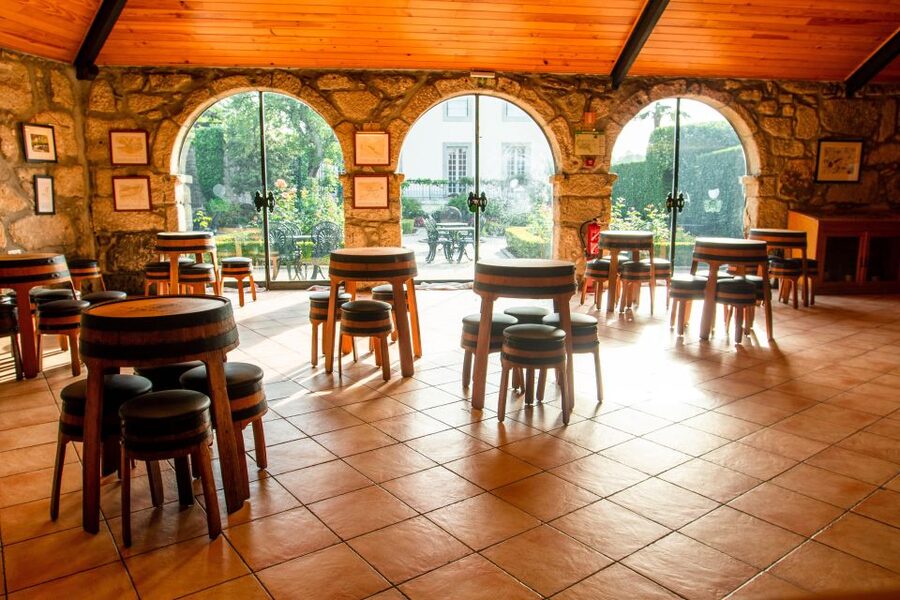 Porto: Taylor's Port Cellars & Tasting - Walking, clothing, and family notes
