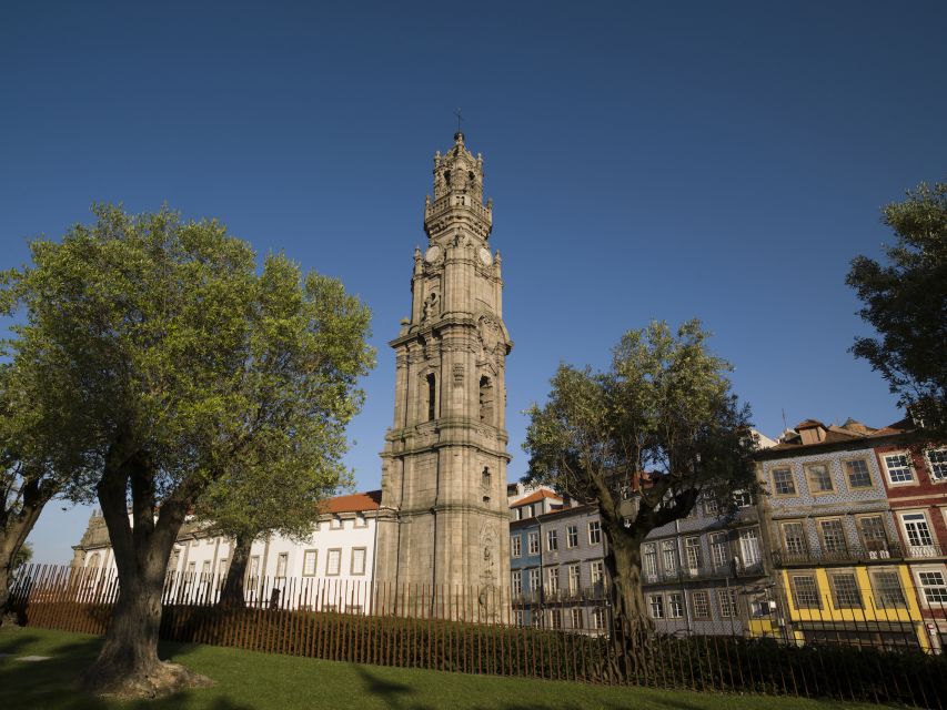 Porto: Torre dos Clerigos Entrance Ticket - How to avoid the worst crowding
