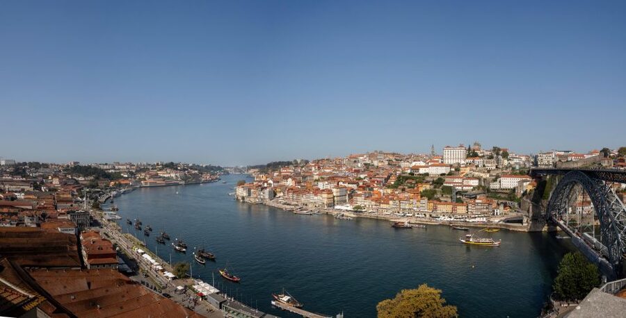 Porto: Walking Tour, Lello Bookshop, Boat and Cable Car - What the walking is really like