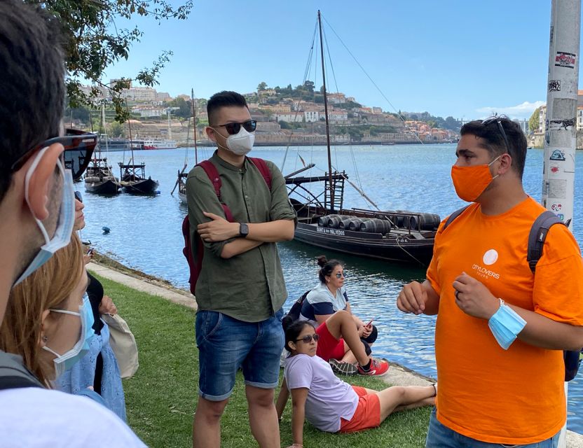 Porto: Wine Tasting with Tapas Walking Tour - What you actually taste