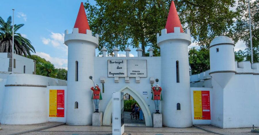 Portugal dos Pequenitos entry ticket - A miniature tour from northern Portugal to the south