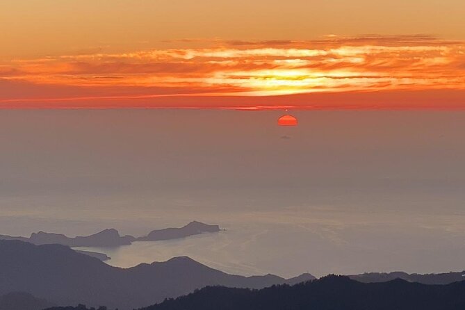 PR1 Sunrise Pico do Arieiro Self-Guided Hiking Transfer - The café finish and Funchal Ecological Park pickup
