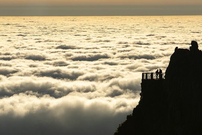 PR1 Sunrise Pico do Arieiro Self-Guided Hiking Transfer - Dawn at Pico do Arieiro