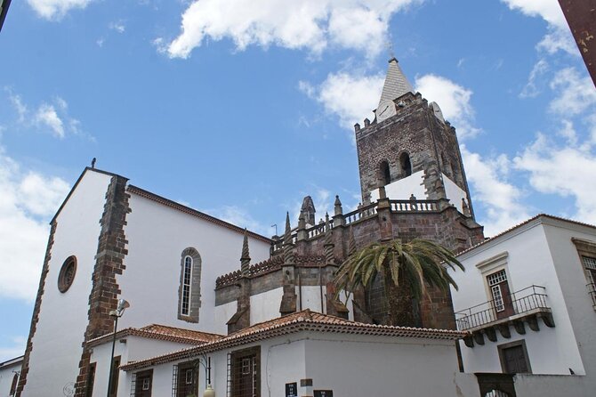 Private Funchal City Tour by Tukxi - Municipal Square and the city’s civic center
