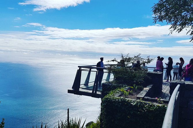 Private Jeep Tour: Amazing West Full-Day Tour incl Natural Pools - Ponta do Sol and Cascata dos Anjos