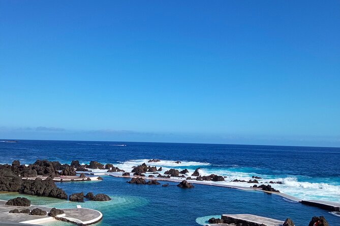 Private Madeira Island Tour: The Most Complete 8-Hour Experience - Santana Houses and Ponta de São Lourenço