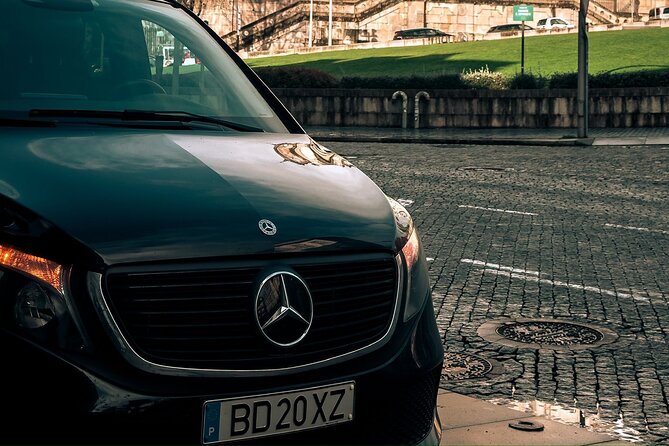 Private Taxi Transfer to/From Porto Airport - Why a private Porto airport transfer can help