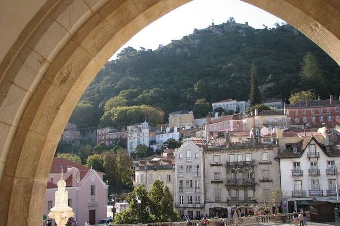 Private Tour of Sintra, Cabo da Roca and Cascais with 2 Palaces - Taking in the park between the monuments