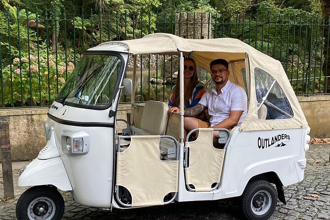 Private Tuk Tuk Tour around Sintra - Castelo dos Mouros above the old roads