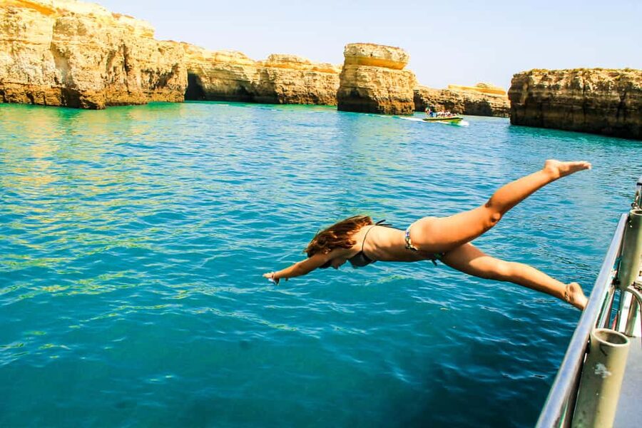 Quarteira: Benagil Cave Boat Trip with Beach BBQ and Kayak - What the seven-hour schedule feels like