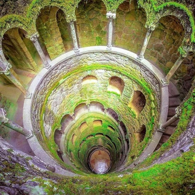 Quinta da Regaleira Skip-the-Ticket-Line Entry & Audioguide - Finding the Initiation Well and underground passages