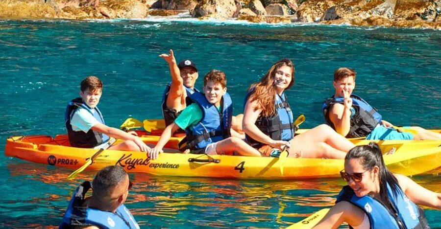 Quinta do Lorde: Kayak Experience in Ponta de São Lourenço - Getting comfortable in the kayak