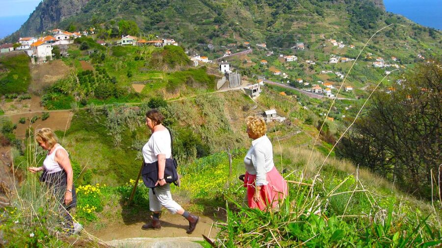 Referta / Castelejo - Levada Walk - The Penha d’Águia viewpoint and its 590-meter rock face